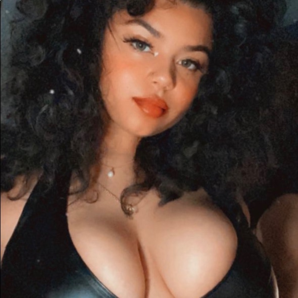 Meet your Posher, Jairelyn